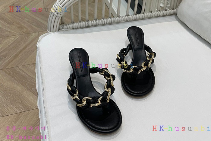 NEW 보테가베네타 샌들 신상 BV 557250
