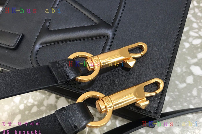 ★미러급★발렌티노 V로고 워크 폰 토트 V 572401-2