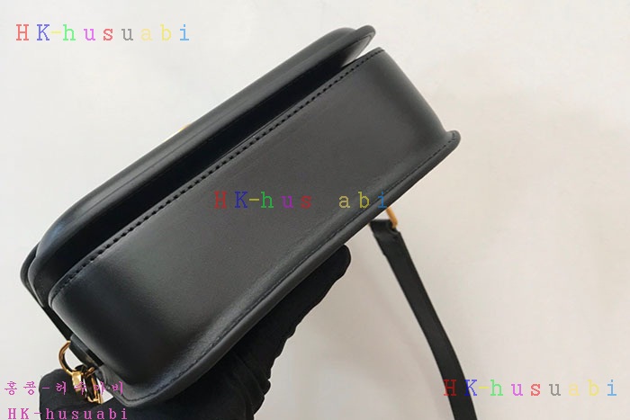 ★미러급★버버리 레더 스몰 엘리자베스 백 80557741-3