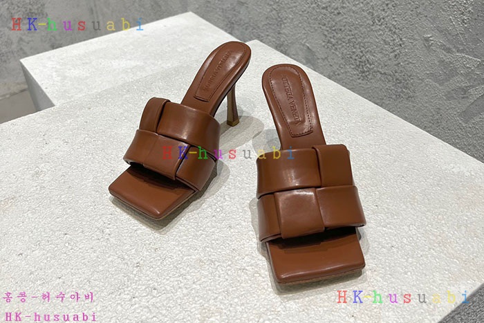 NEW 보테가베네타 샌들 신상 BV 857551