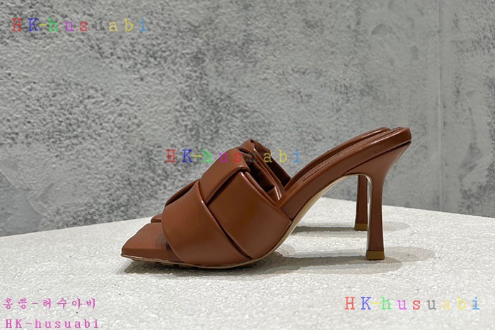 NEW 보테가베네타 샌들 신상 BV 857551