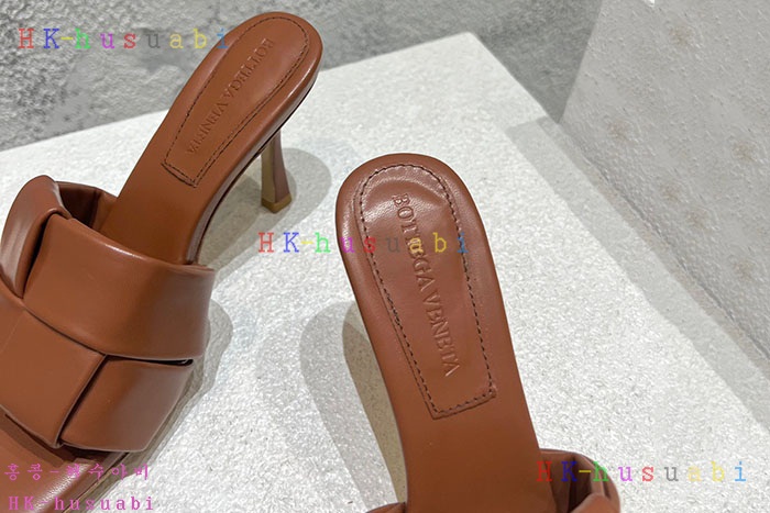 NEW 보테가베네타 샌들 신상 BV 857551