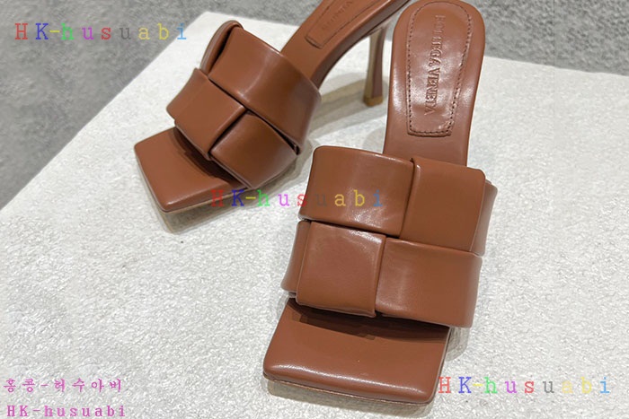 NEW 보테가베네타 샌들 신상 BV 857551