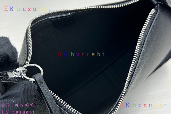 ★미러급★더 로우 Half Moon 가죽 백 W1249L52BLPL