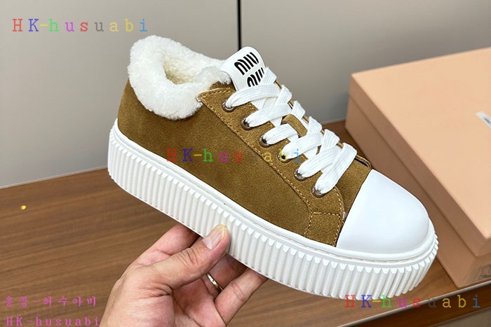 NEW 미우미우 신발 신상 M 668223