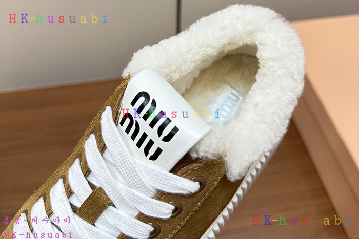 NEW 미우미우 신발 신상 M 668223