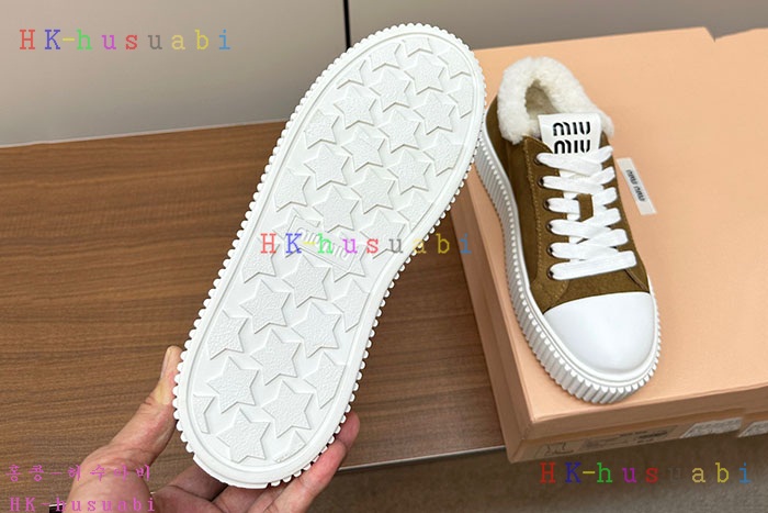 NEW 미우미우 신발 신상 M 668223