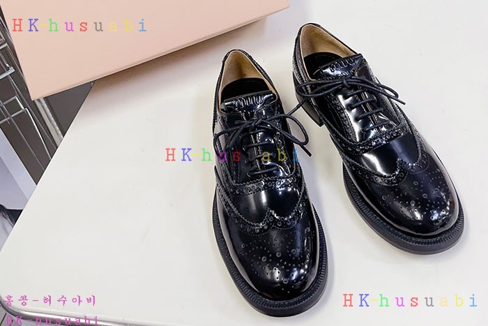 NEW 미우미우 신발 신상 M 66900