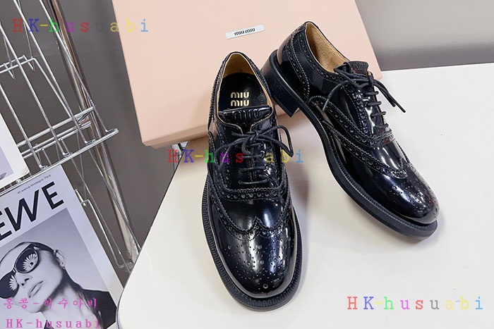 NEW 미우미우 신발 신상 M 66900