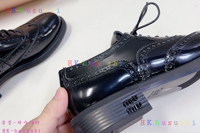 NEW 미우미우 신발 신상 M 66900