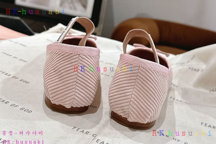 NEW 미우미우 신발 신상 MU 6692661