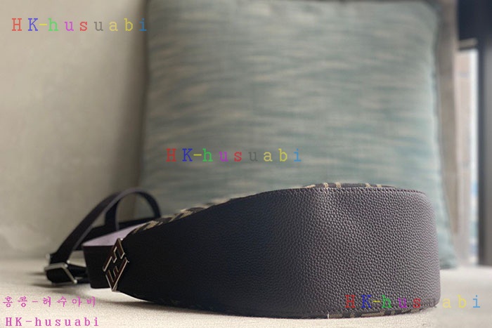 ★미러급★펜디 가죽 펜디 멜론 스몰 숄더 7VA635-2