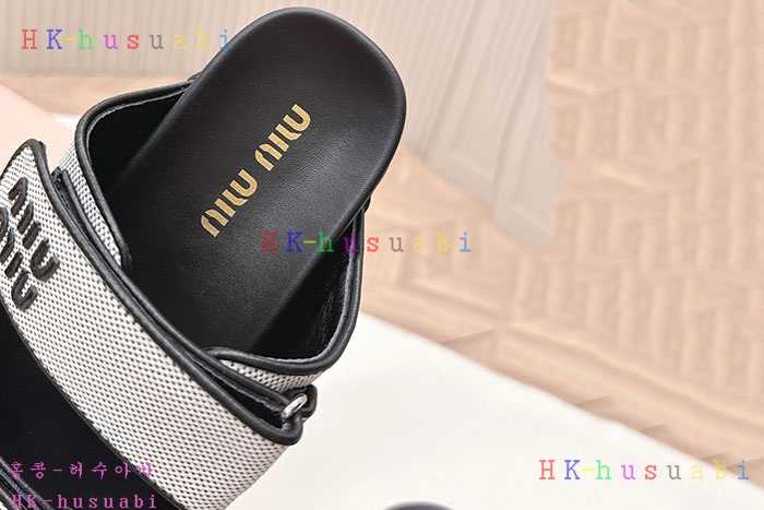 NEW 미우미우 신발 신상 MU 885905