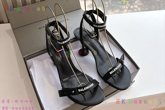 NEW 발렌시아가 신발 신상 B 5594404