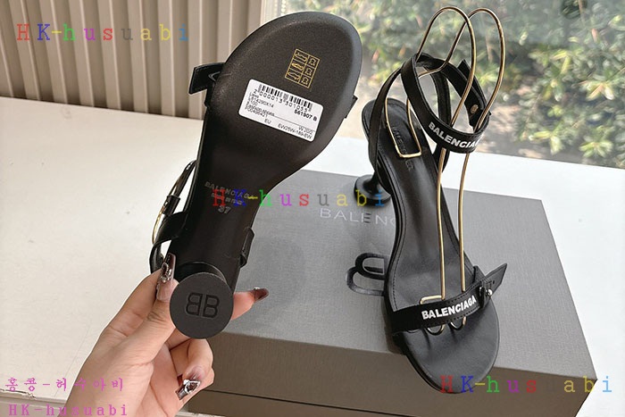 NEW 발렌시아가 신발 신상 B 5594404