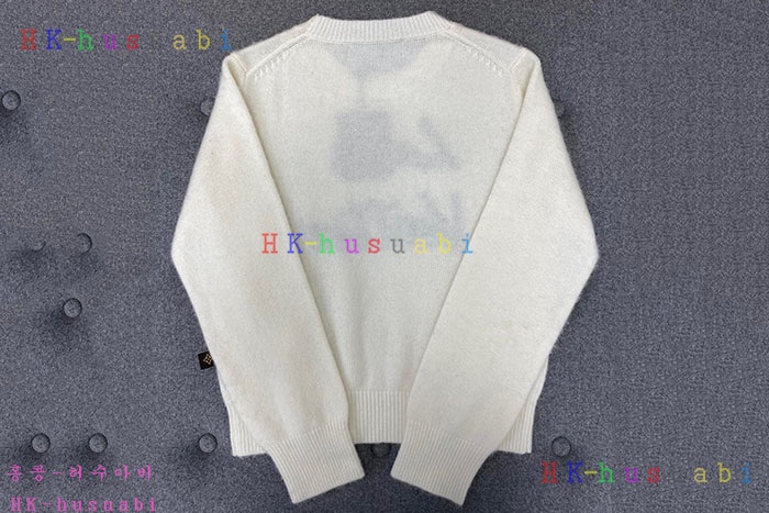 NEW 루이비통 니트신상 LV 3366030