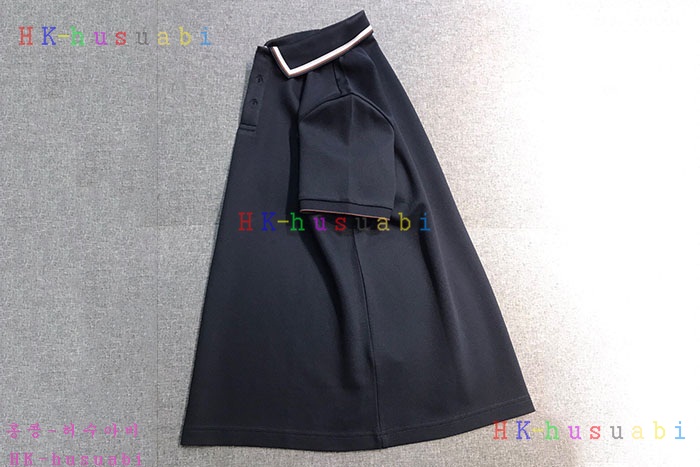 NEW 페라가모 카라 반팔티 신상 F 226220