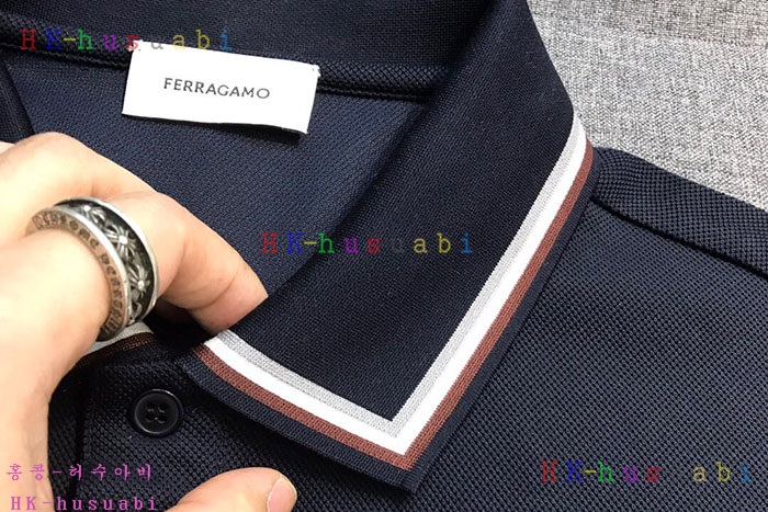 NEW 페라가모 카라 반팔티 신상 F 226220