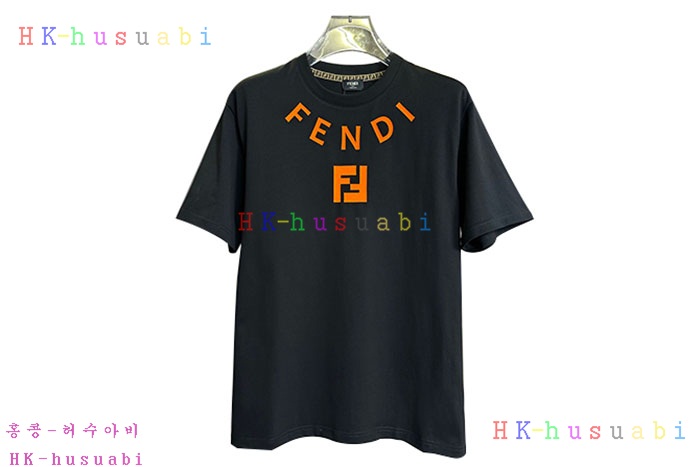 NEW 펜디 반팔티 신상 FD 559402